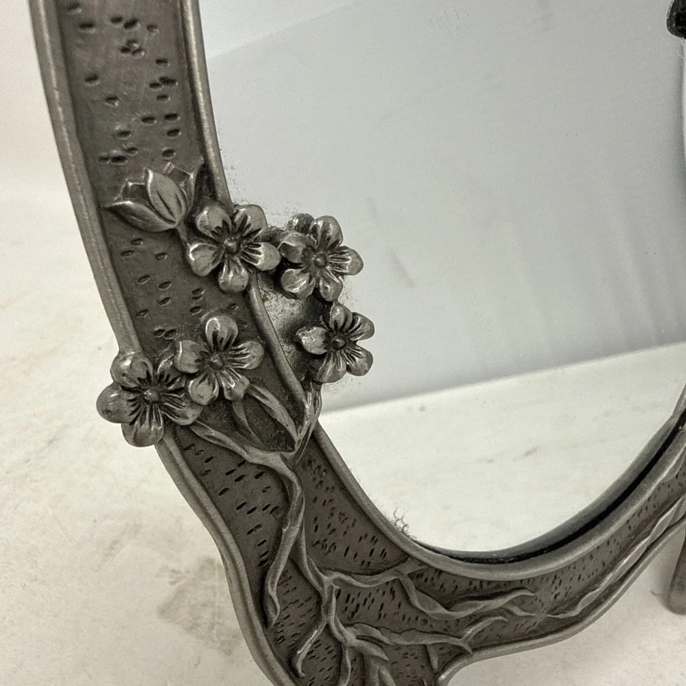 VTG LADY IN THE LAKE FRAME BRASS 10